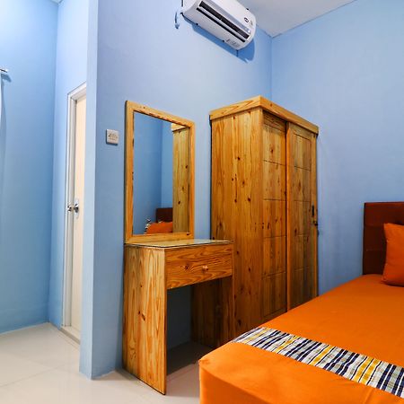 Bedur Homestay Syariah Бекаси Экстерьер фото