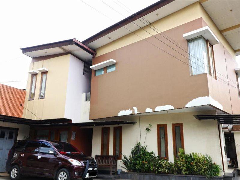 Bedur Homestay Syariah Бекаси Экстерьер фото