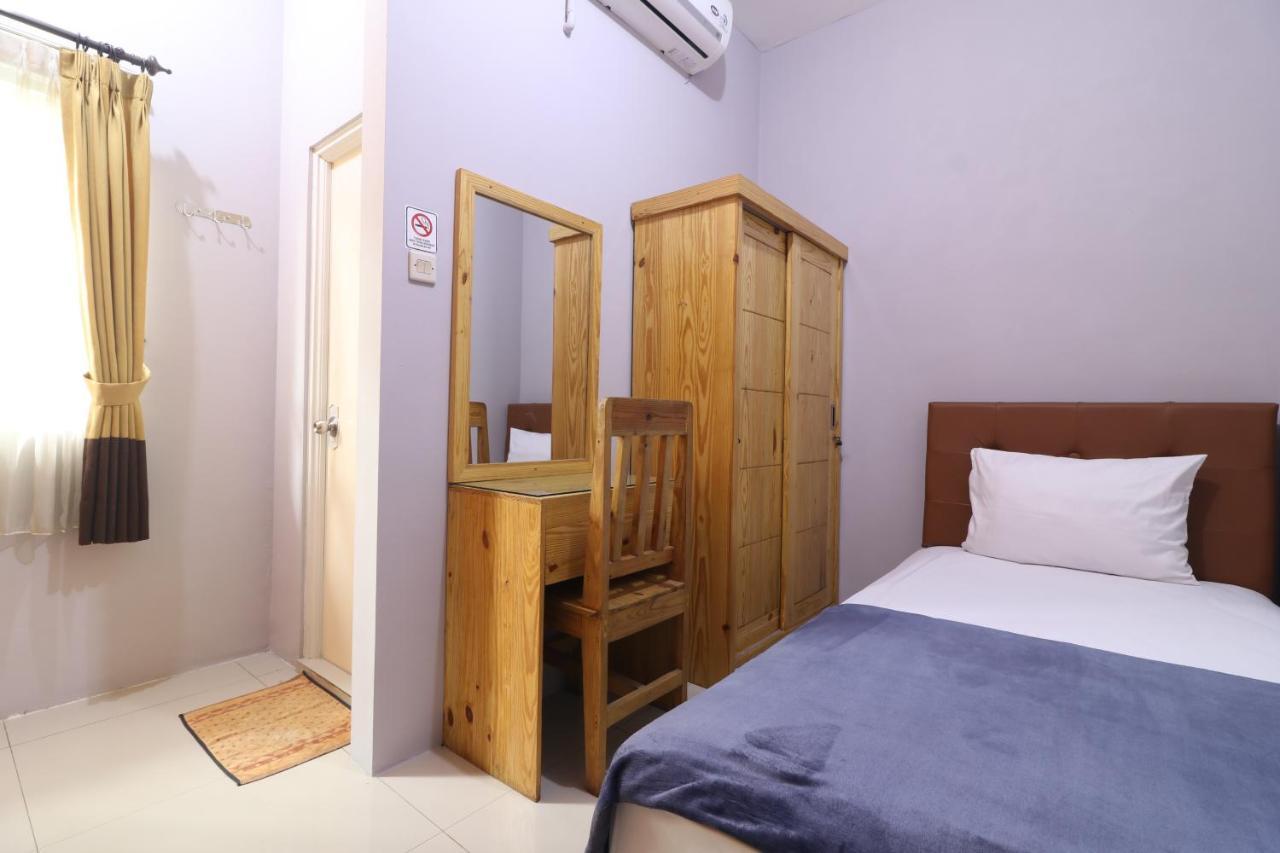 Bedur Homestay Syariah Бекаси Экстерьер фото