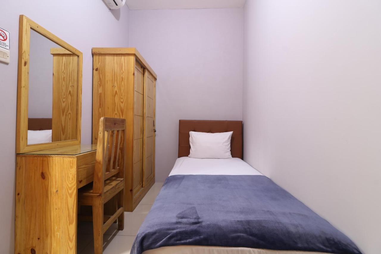Bedur Homestay Syariah Бекаси Экстерьер фото