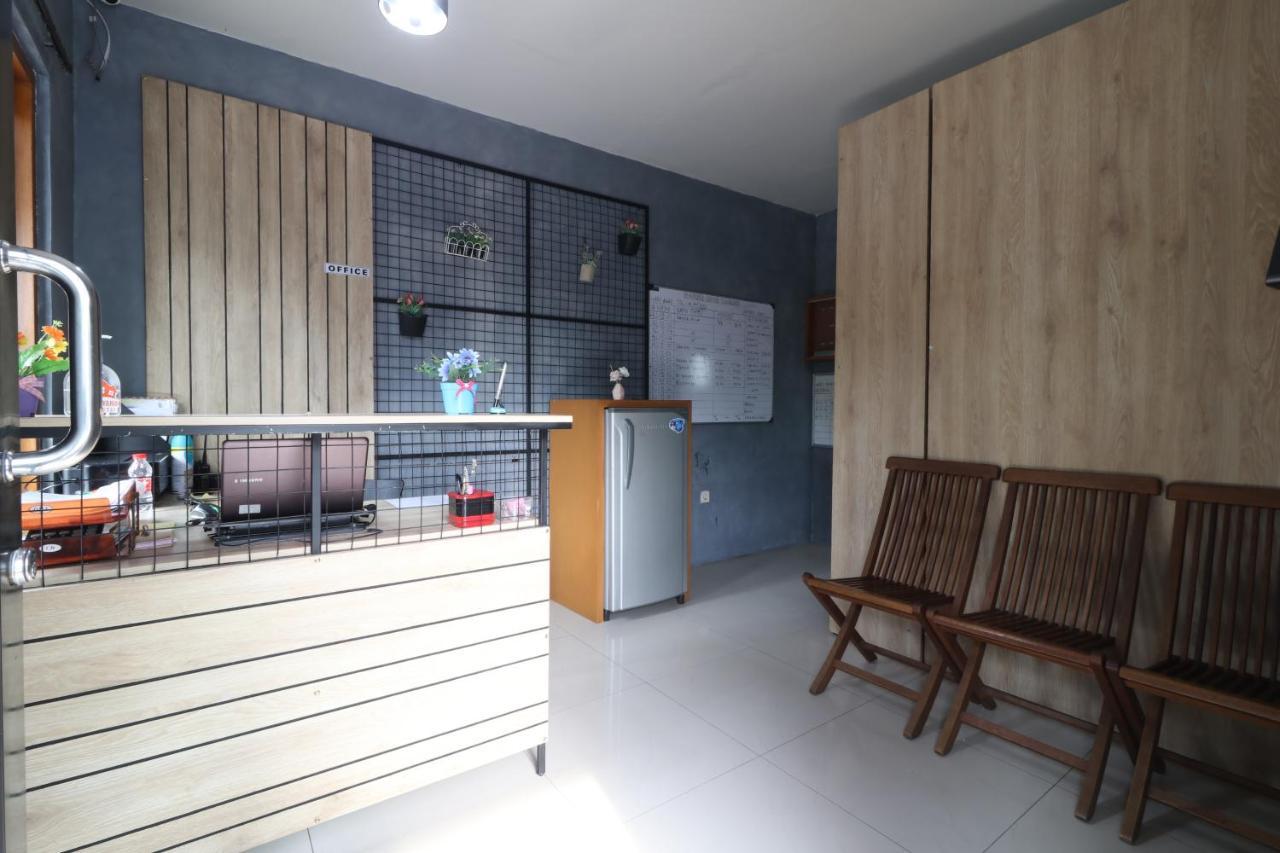 Bedur Homestay Syariah Бекаси Экстерьер фото